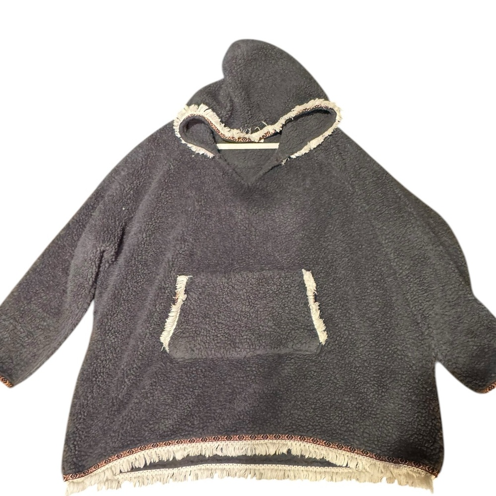 NATURAL LIFE Women’s One Size Gray with Fringe Hooded Poncho